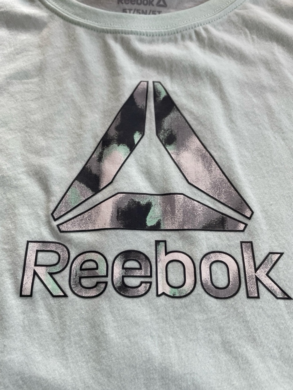 Girls 5T Reebok Short Set - Picture 3 of 8
